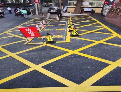 长沙长沙厂区划线，园区停车场划线，车库标识标线